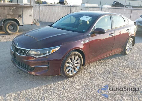 2017 Kia Optima Ex z USA, uszkodzony, nr VIN 5XXGU4L34HG137243